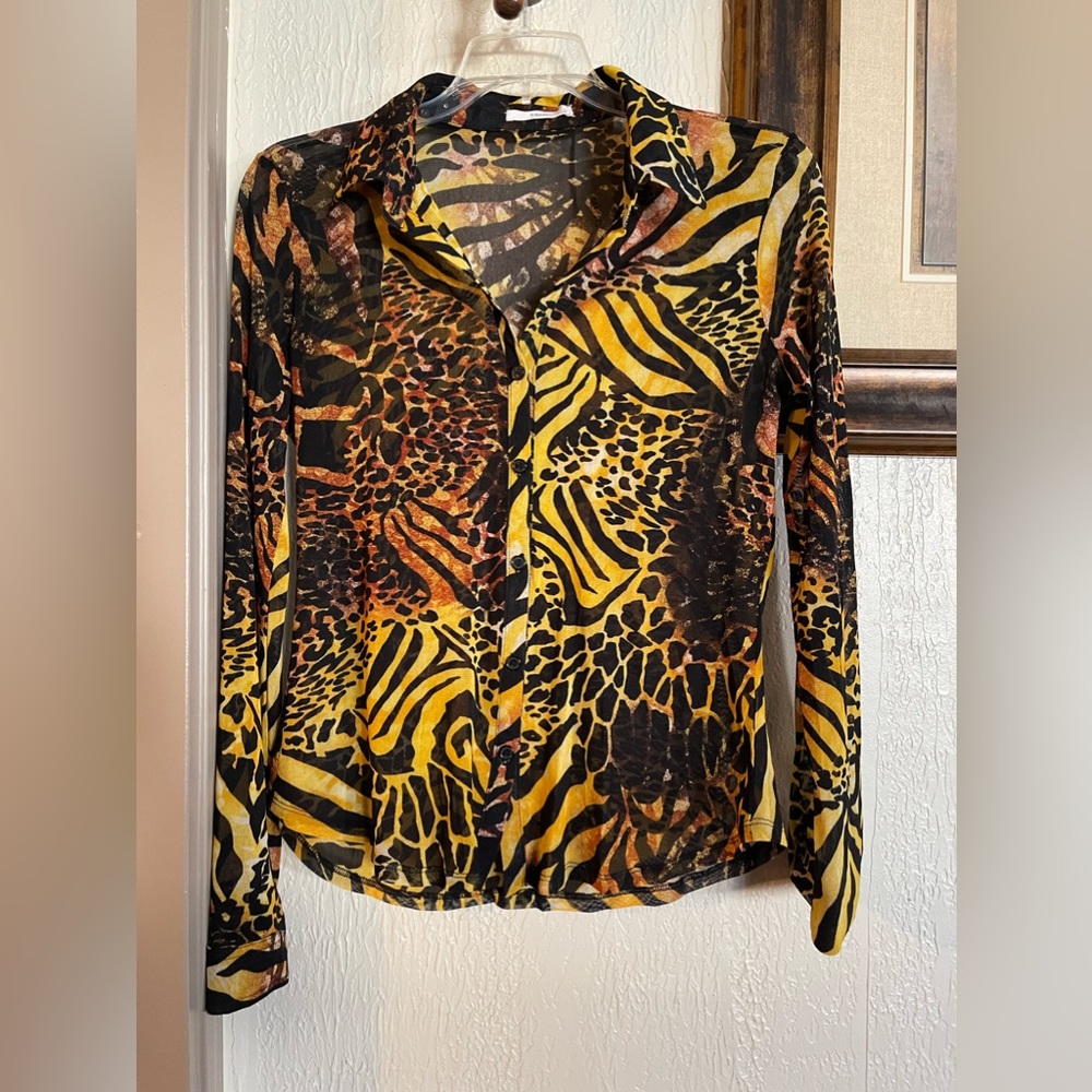 Es nueva la blusa súper bonita